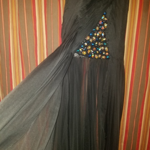 NWT-Cassandra Stone by Mac Duggal gown - Picture 9 of 12